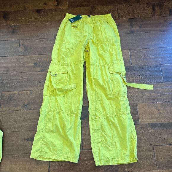 NWT Wild Fable Pull On Elastic Waist Wide Leg Cargo Pants Yellow Women's Size S - Picture 2 of 12